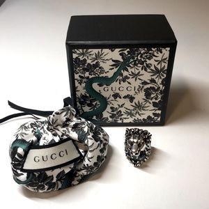 Gucci Ring - Lion head Ring with Crystal